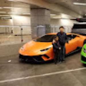 Meet your Posher, Aaron